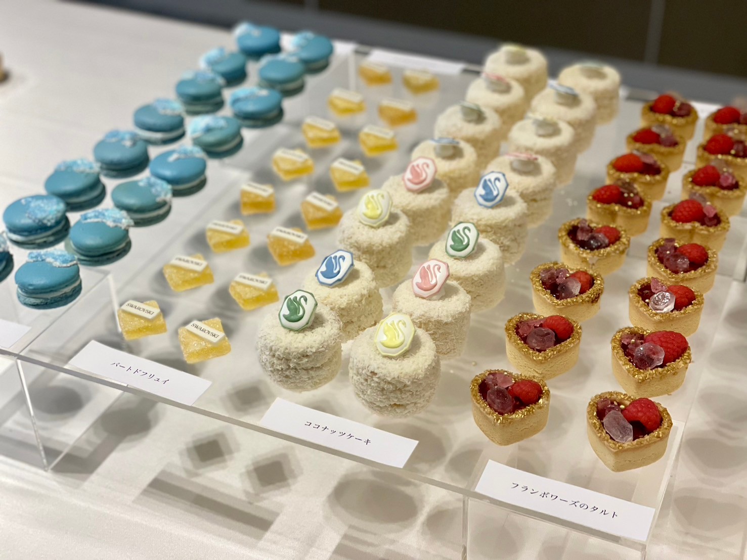 SWAROVSKI」Sweets Buffet | CRAZY KITCHEN
